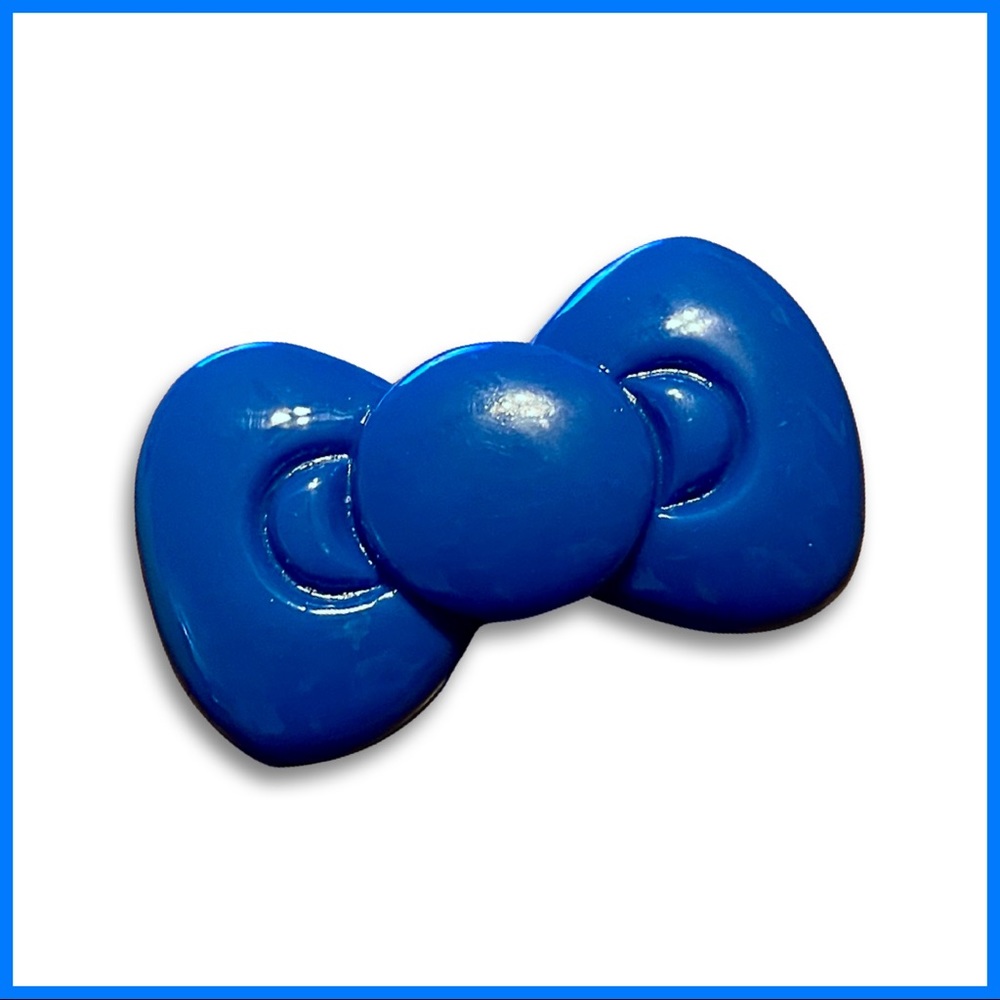 Hello Kitty Bow Pin